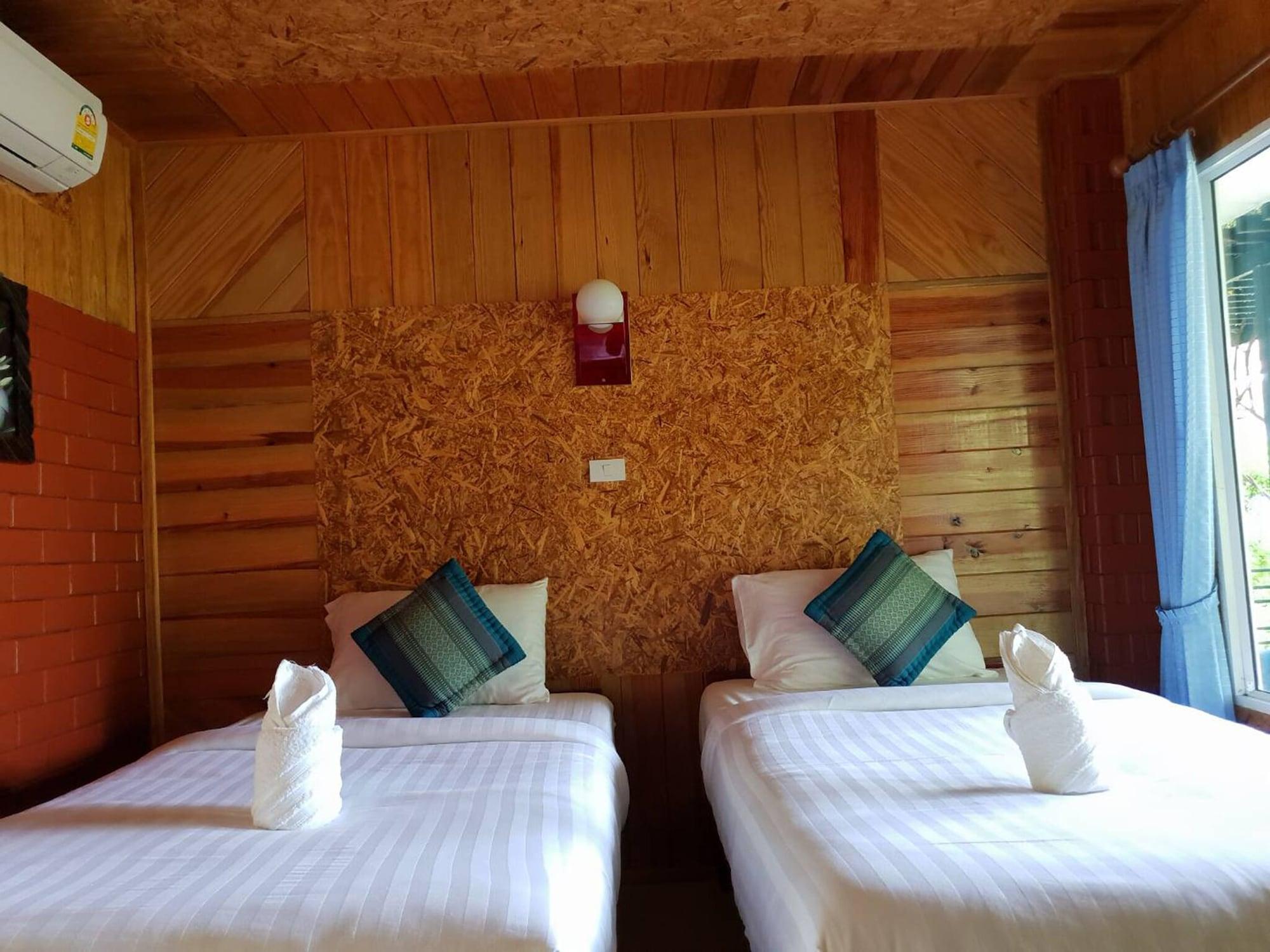 Baan Suan Hill Resort Ban Tha Khun Exterior foto