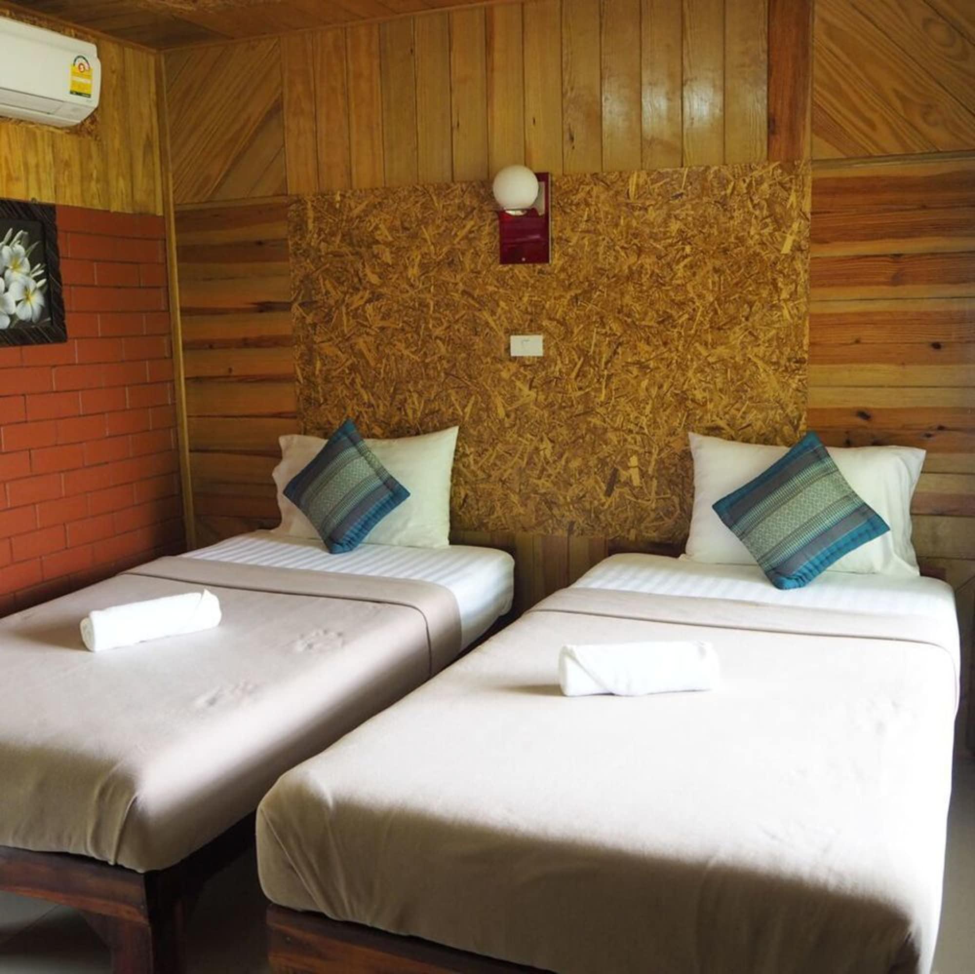 Baan Suan Hill Resort Ban Tha Khun Exterior foto