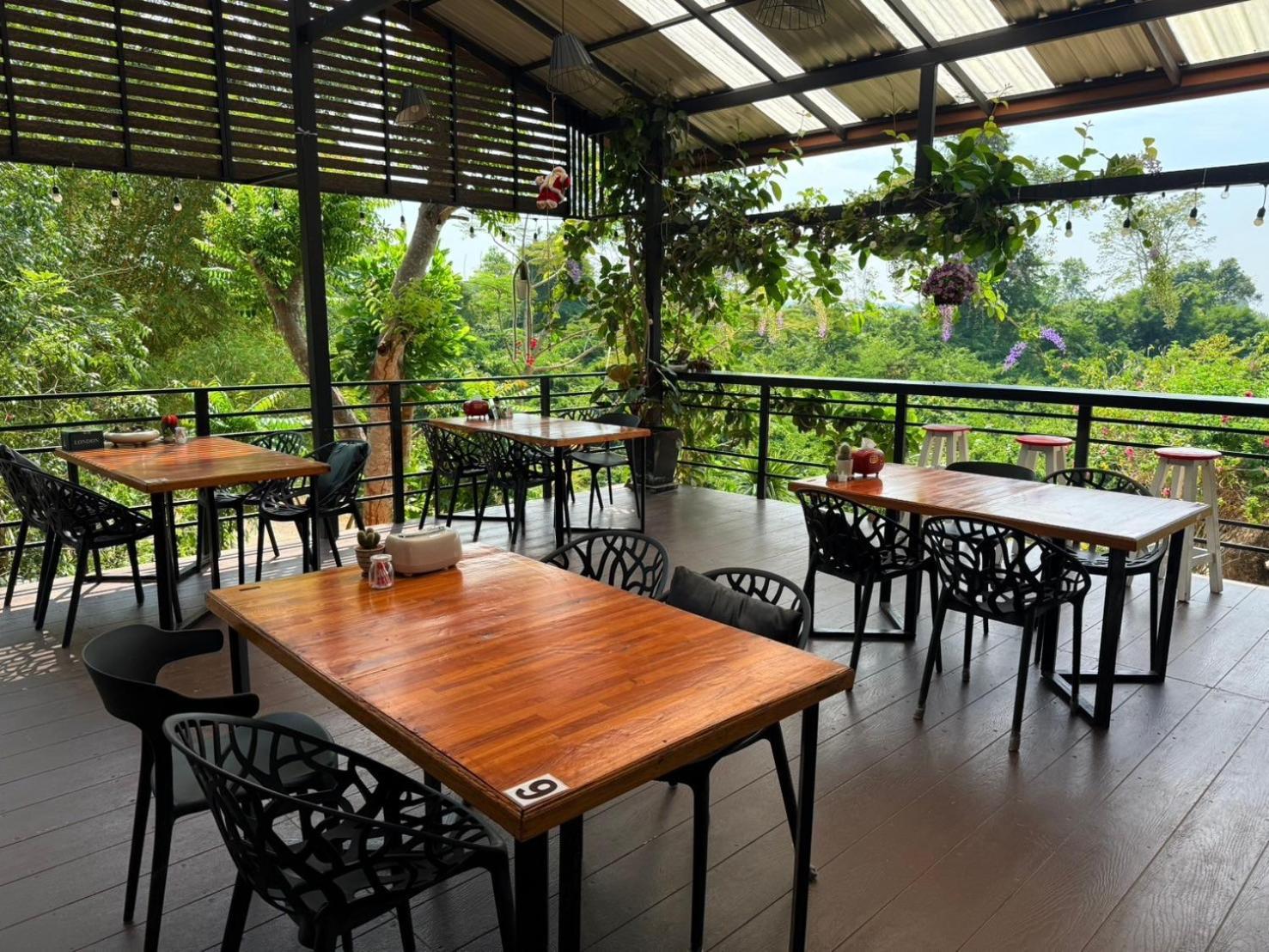 Baan Suan Hill Resort Ban Tha Khun Exterior foto